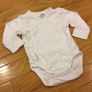 side snap onesies h&m